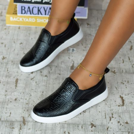 Orris Black Slip-on Sneaker