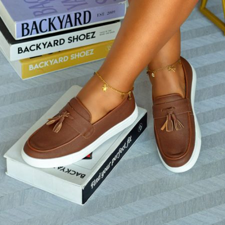 Elicia Brown Sneaker