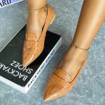 Tobby Camel Flat Shoes