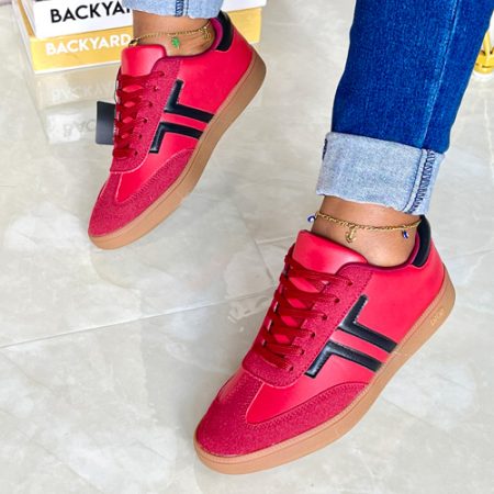 Elfrida Maroon Sneaker